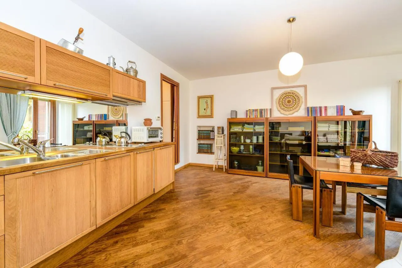 Apartment In The Center Of Salo 0*,